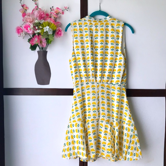 A yellow and white summer dress size S - Picture 2 of 4